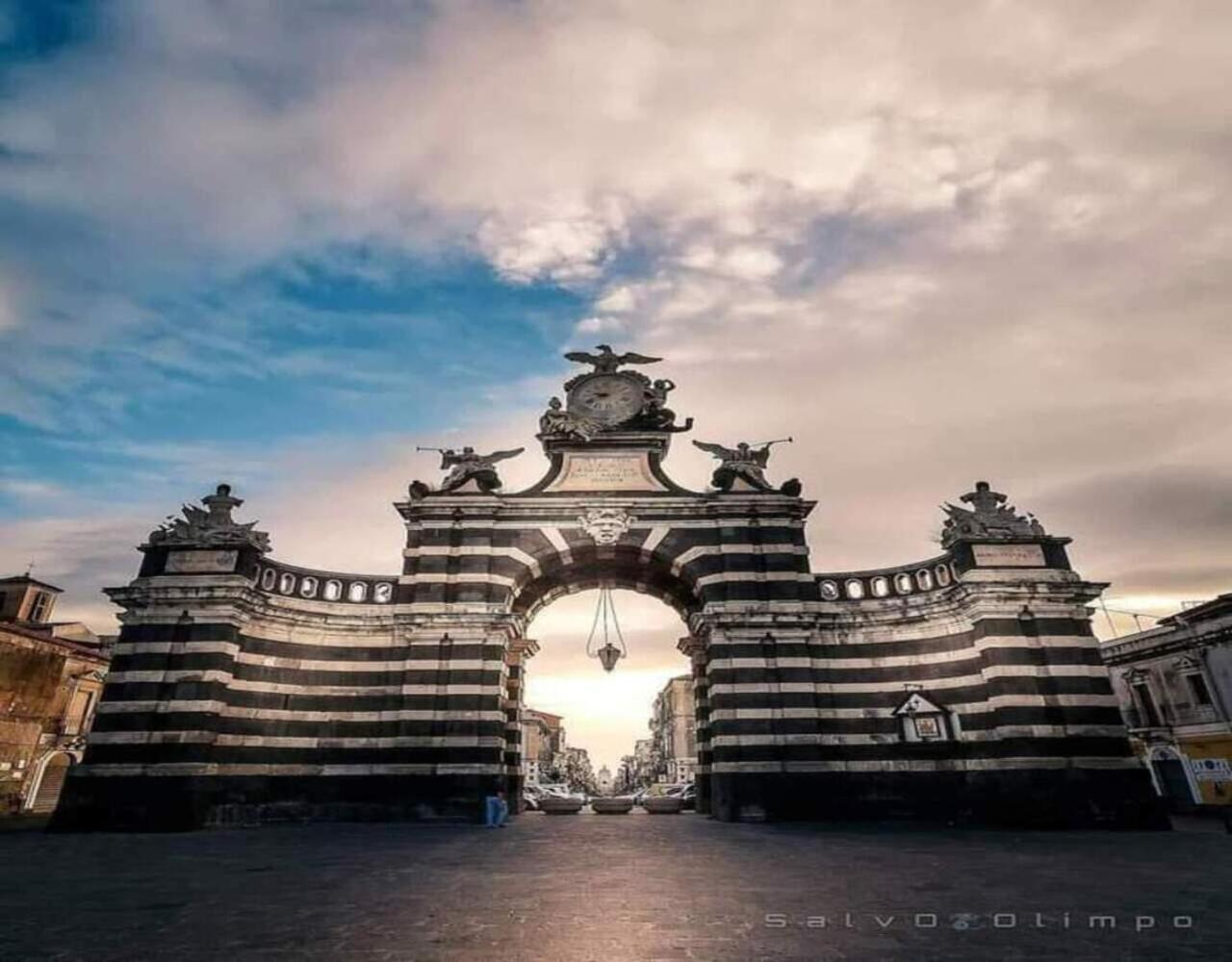 Maison Ventimiglia 83 カターニア エクステリア 写真